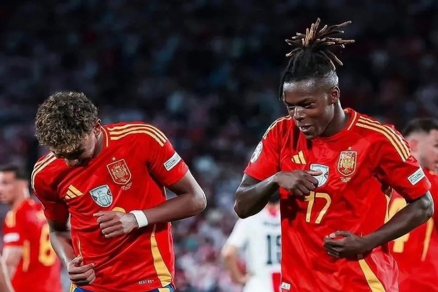 Barcelona Agree Personal Terms with Nico Williams