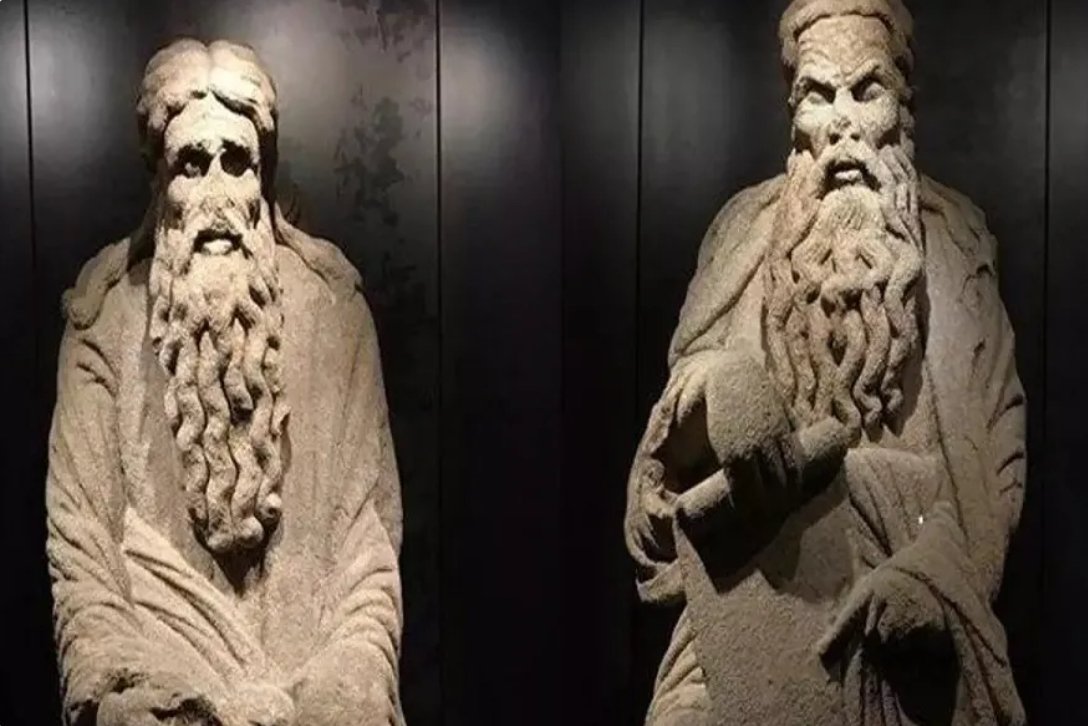 Franco Dynasty Loses Fight Over Sacred Art