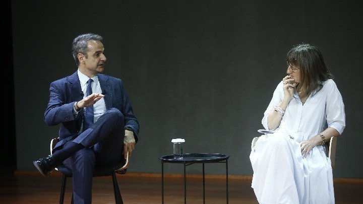 Mitsotakis Urges EU to Protect Children from AI Risks