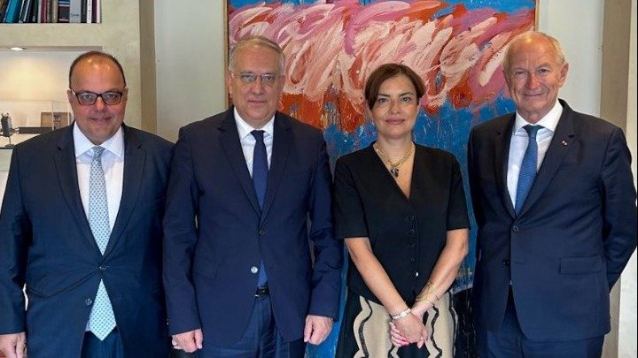 Greece, France Explore Stronger Business Ties