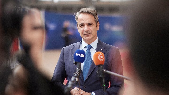 Mitsotakis Calls for Rethink on EU Defence Ties