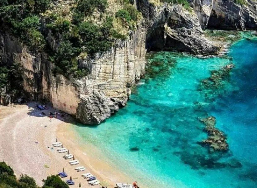 Tourists Flock to Albania’s Stunning Grama Bay