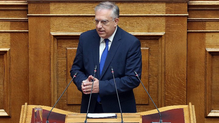 Greece Urged to Boost Productivity