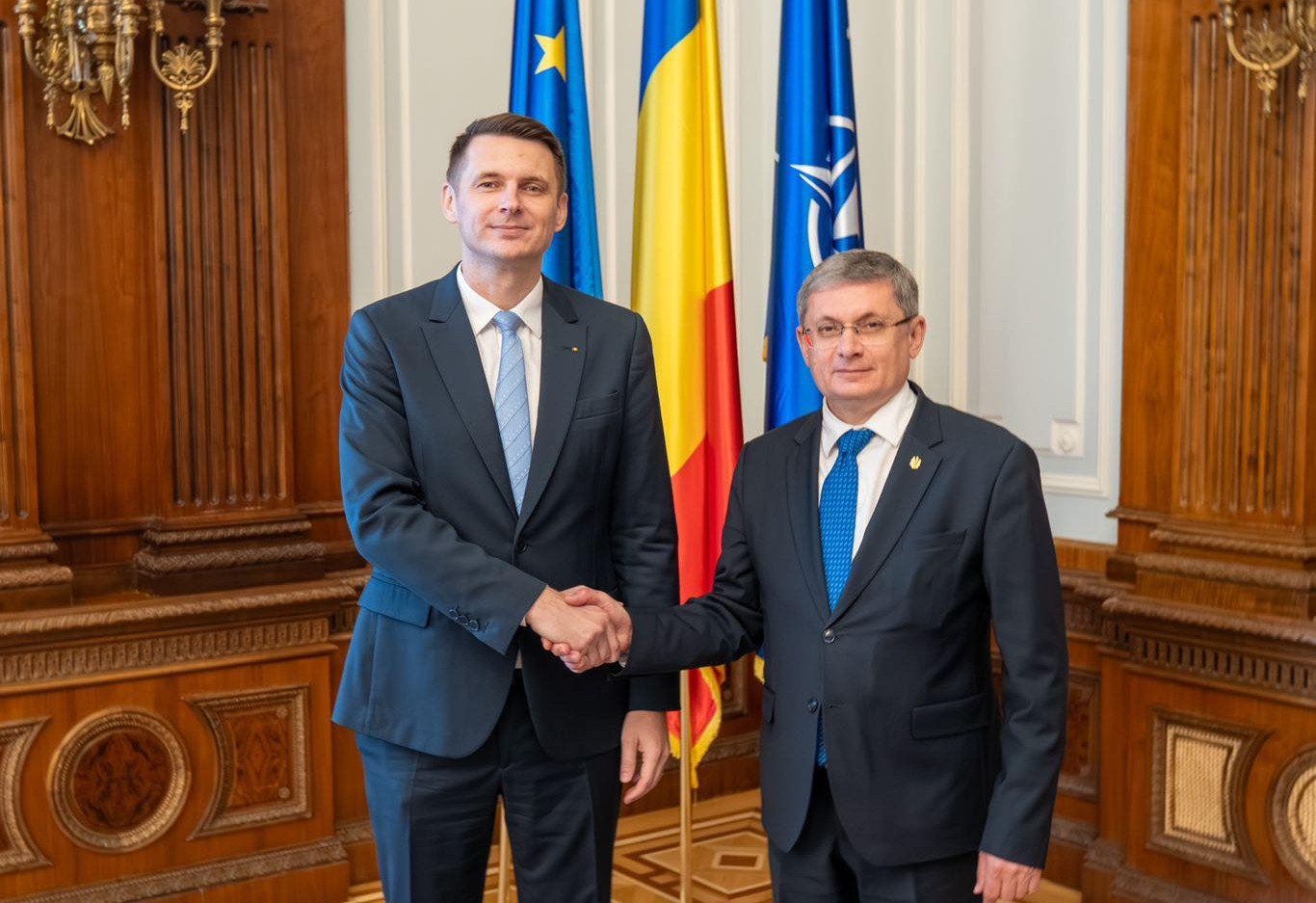 Romania Supports Moldova Ahead of Elections