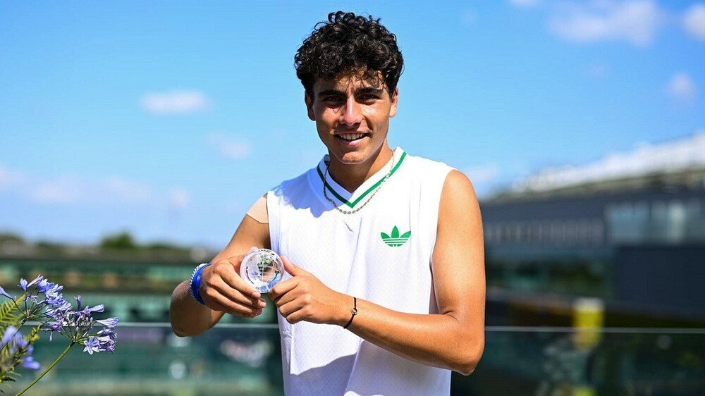 Ivan Ivanov Tops Junior Tennis Rankings