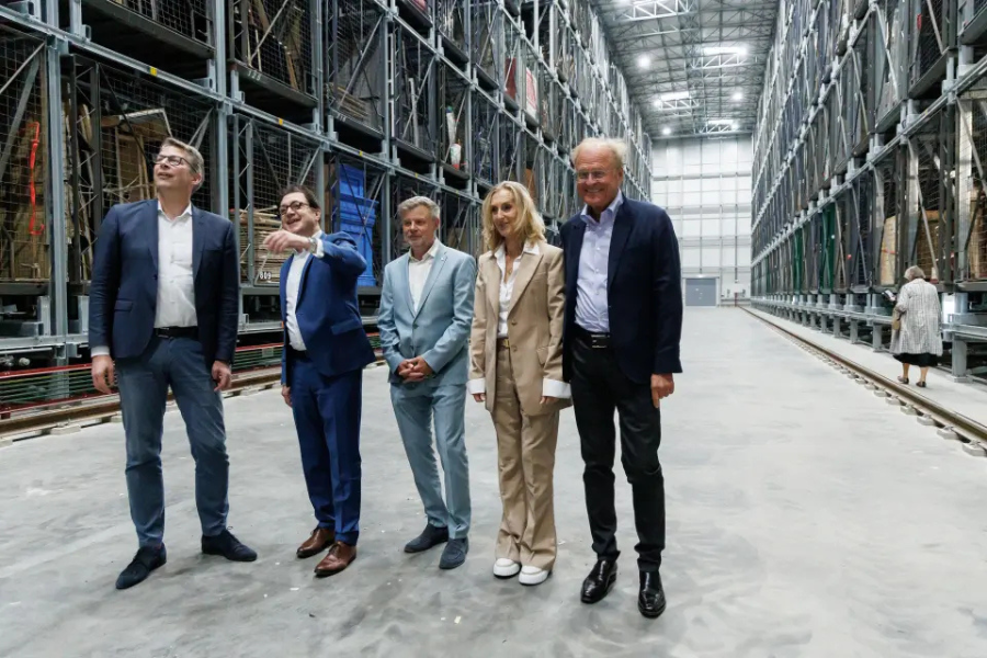 Slovenian engineering company completes automated opera warehouse in Germany