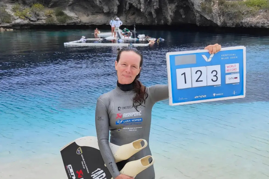 Slovenian freediver sets new world record