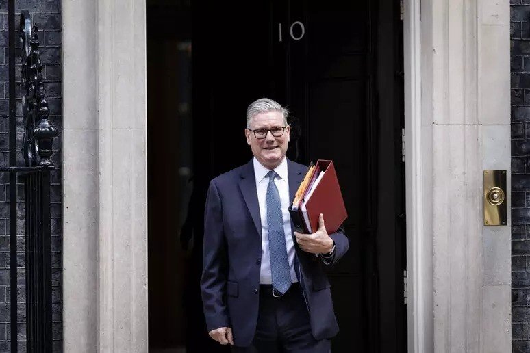 Teen Voting Rights on the Table in Starmer’s UK