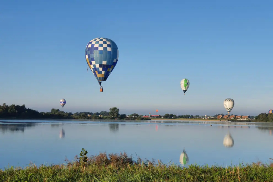 Hot air balloon lands in Slovenia