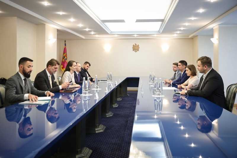 Romanian FM Visits Chisinau
