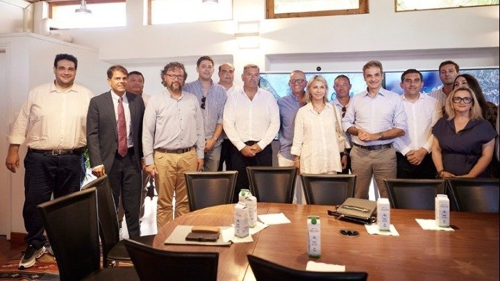 Mitsotakis Pushes Sustainable Growth in Skiathos