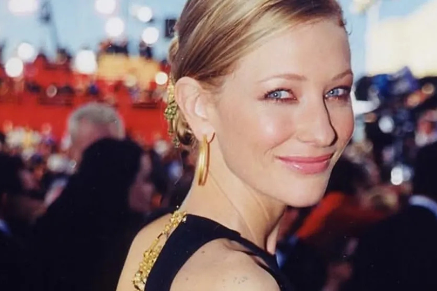 Cate Blanchett opens up about battling imposter syndrome