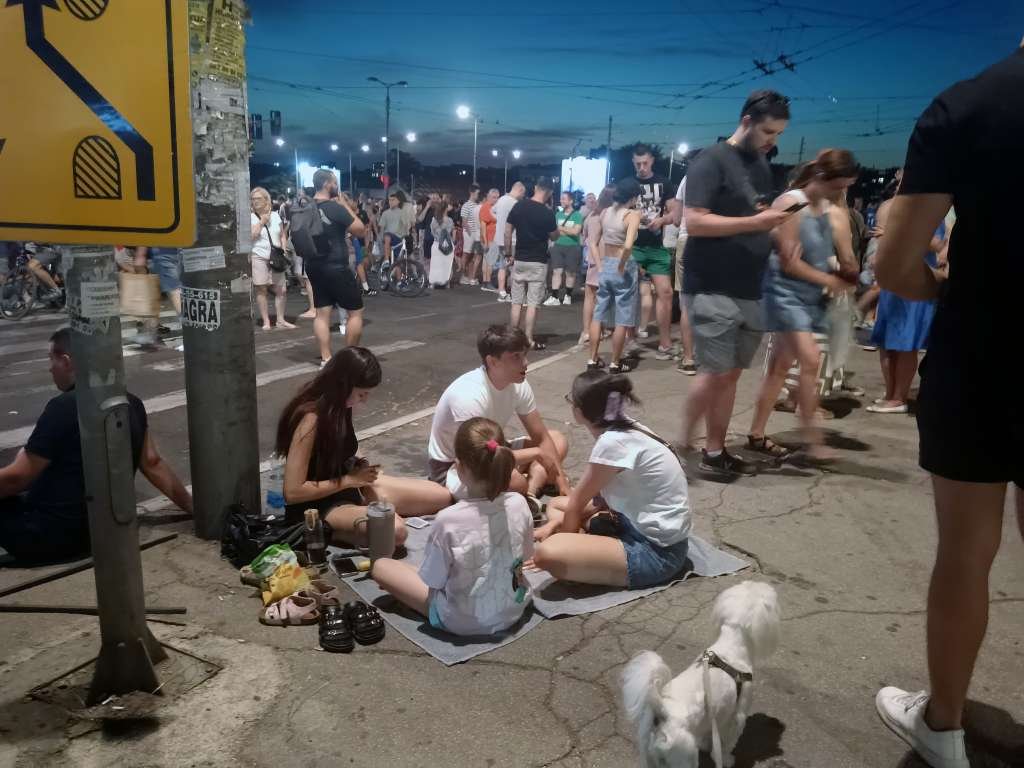 Security Forces of Serbia disrupt student protest in Novi Pazar