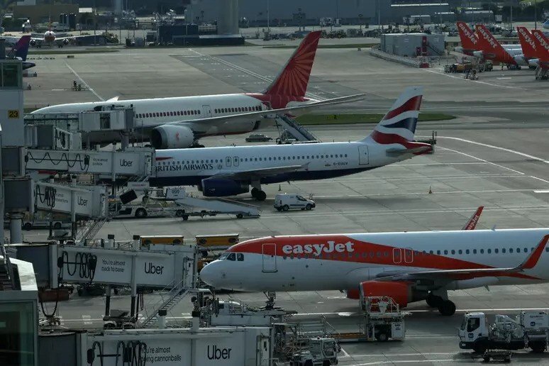Over 150 Flights Canceled After UK Air Traffic Control Glitch