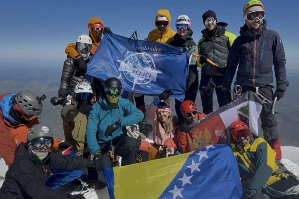 Sarajevo hikers conquer Europe’s highest peak