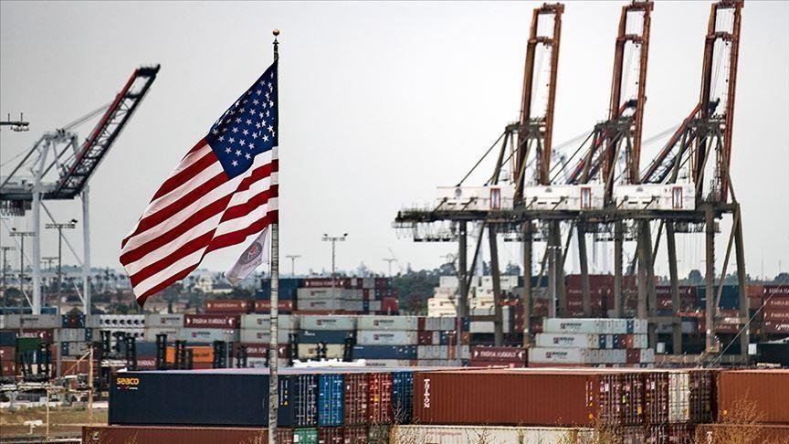 Trump Slaps 25% Tariff on India Over Russian Oil Imports