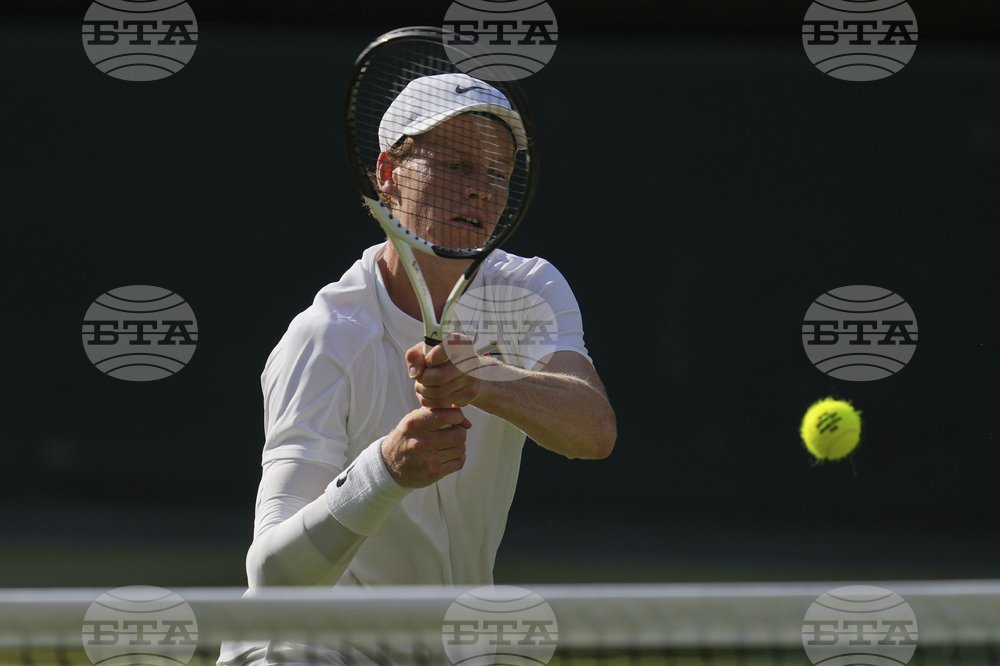 French qualifiers shock favorites at Cincinnati Masters