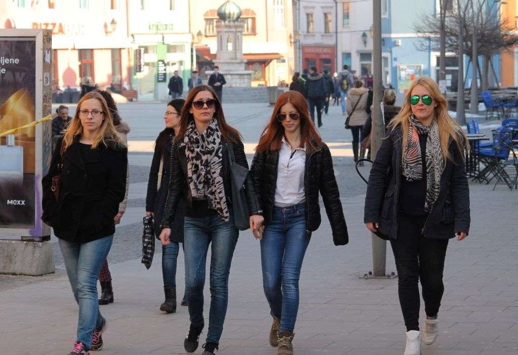 Bosnian youth face ongoing barriers in decision-making