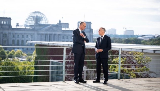 Carney, Merz Back Strong Security for Ukraine