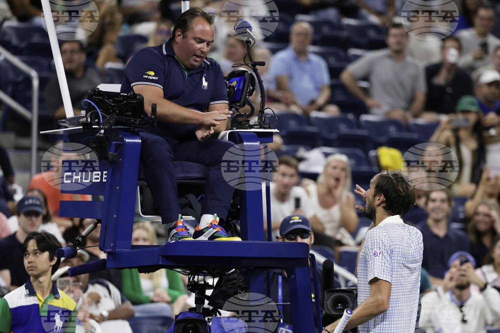 Russian Star Penalized for Racket Smash, Umpire Argument