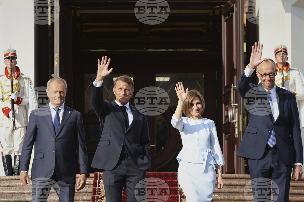 Macron: EU membership is a historic opportunity for Moldova’s future