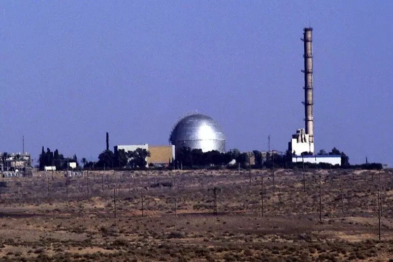 Israel silent amid satellite images of possible reactor at Dimona