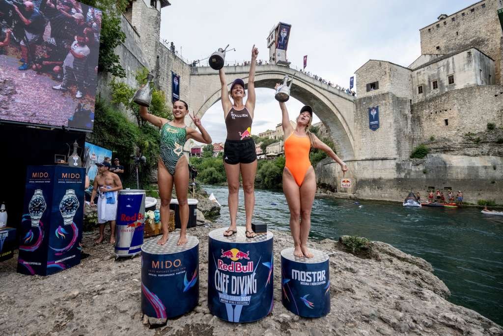 Bosnia's Mostar hosts thrilling Red Bull Cliff Diving