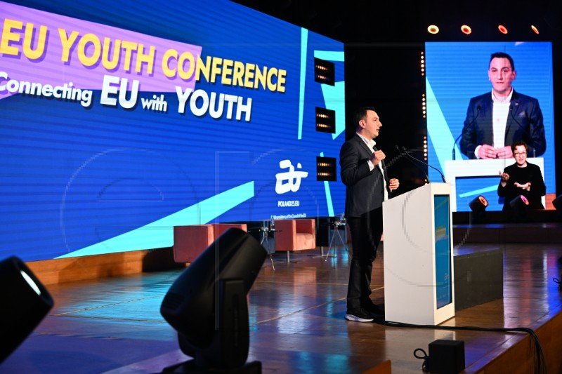 Croatians leave parental home latest in EU