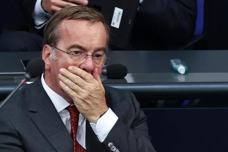 Germany's minister announces major space defense plan