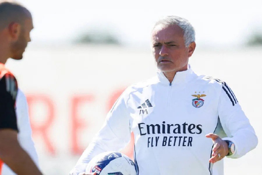 Mourinho’s return to London ends in defeat