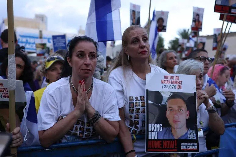 Seven Israeli hostages released in Gaza