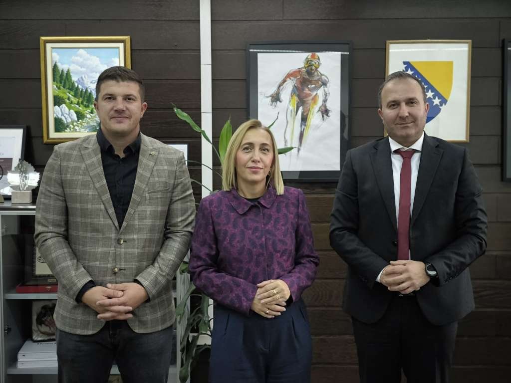 Bosnia launches digital tourist registration system