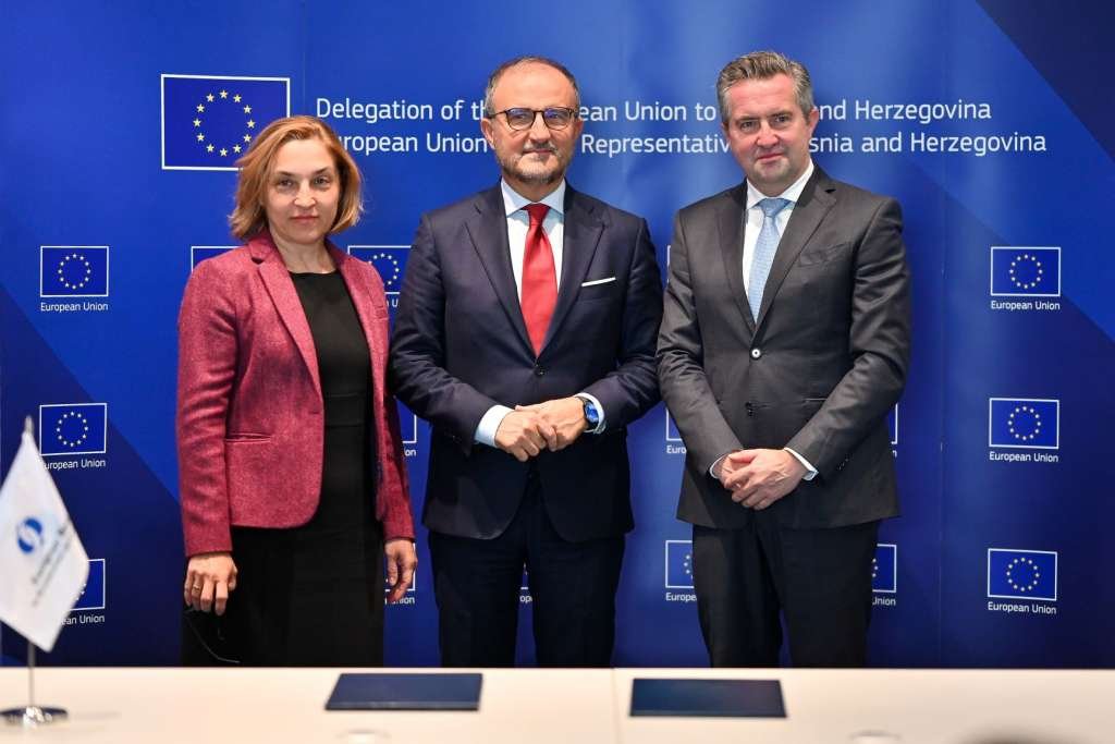 EU, EBRD, Raiffeisen Bank launch initiative to support BiH