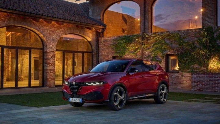 Alfa Romeo unveils sportier Tonale with striking front-end redesign