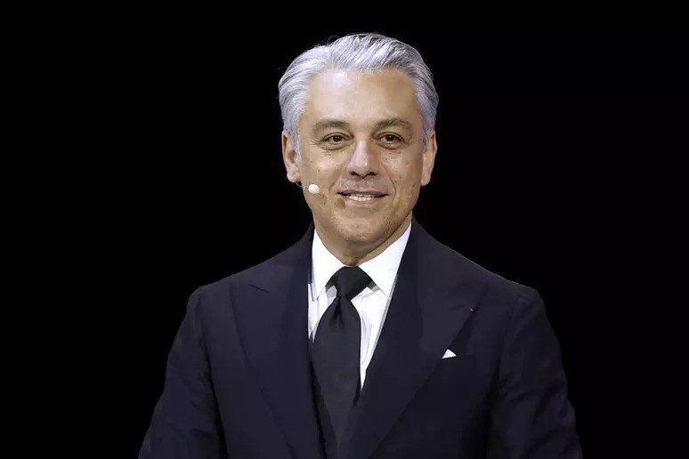 Creed and Gucci Beauty rights go to L'Oréal