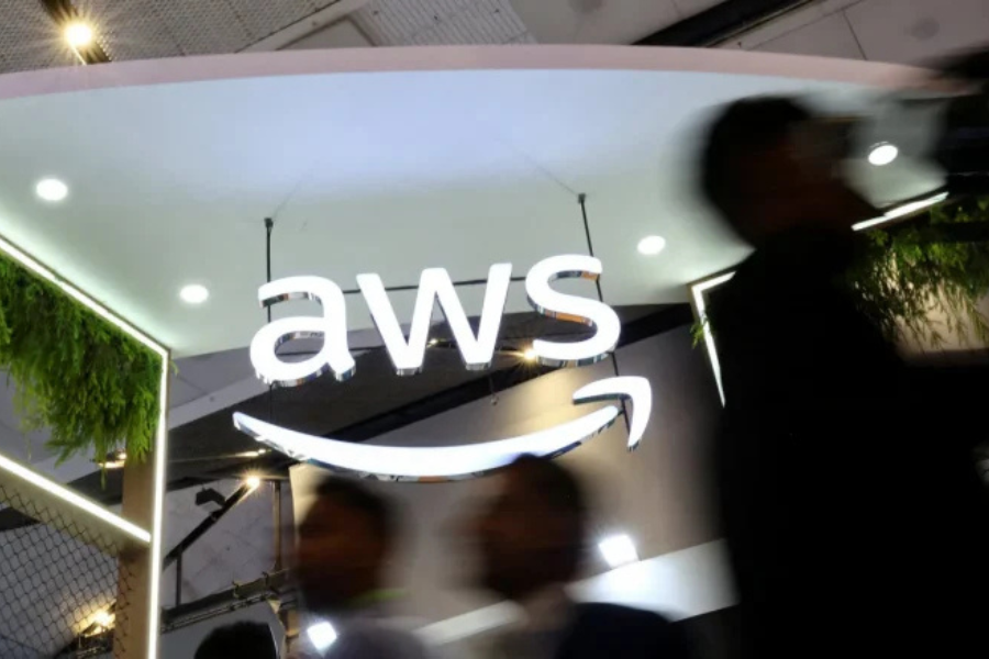 AWS outage disrupts Fortnite, Snapchat, major apps worldwide