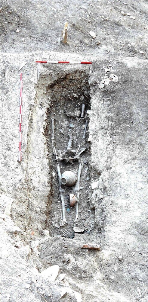 Ancient graves unearthed in Bulgaria