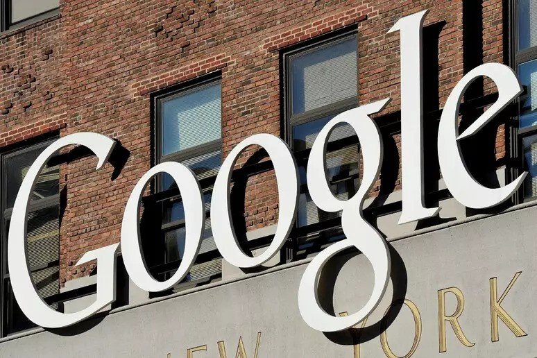 Apple, Google to face stricter mobile regulations in UK