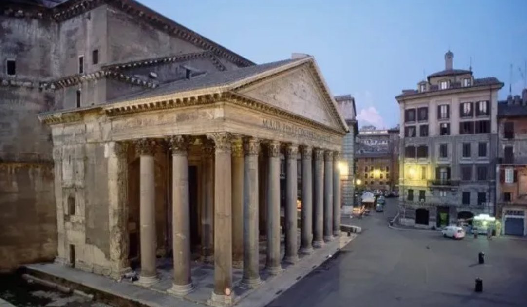 Tragedy at Pantheon: Person dies after 7-meter fall