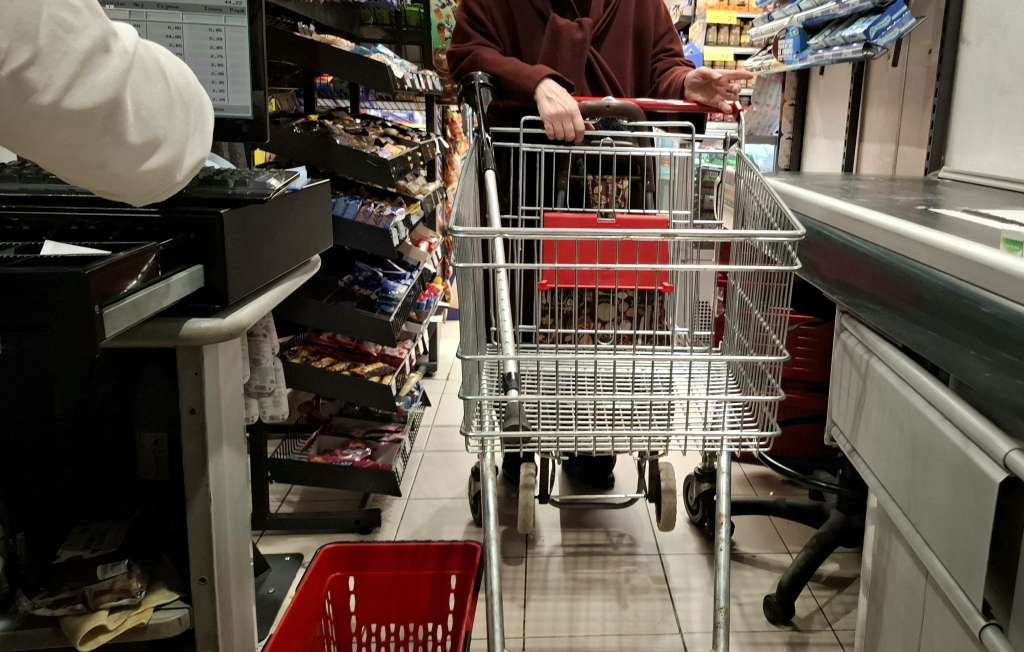 Bosnia's Republika Srpska faces new wage hike