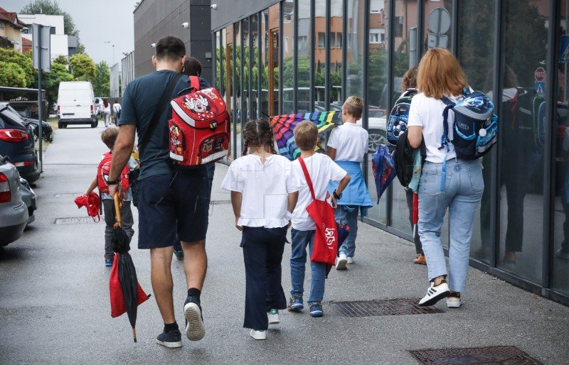 Croatia awards record grants to parenting initiatives