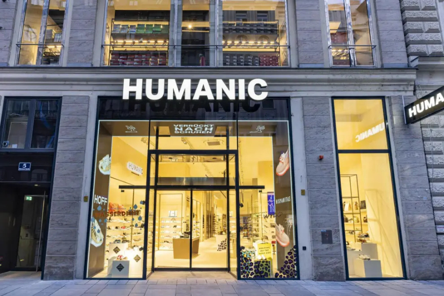 Slovenian top retailer to acquire Austrian footwear giant