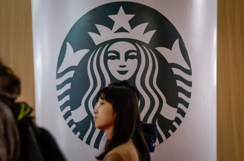 Starbucks forms joint venture in China