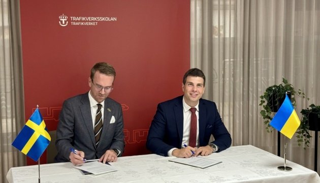 Ukraine, Sweden sign deal to boost railway cooperation