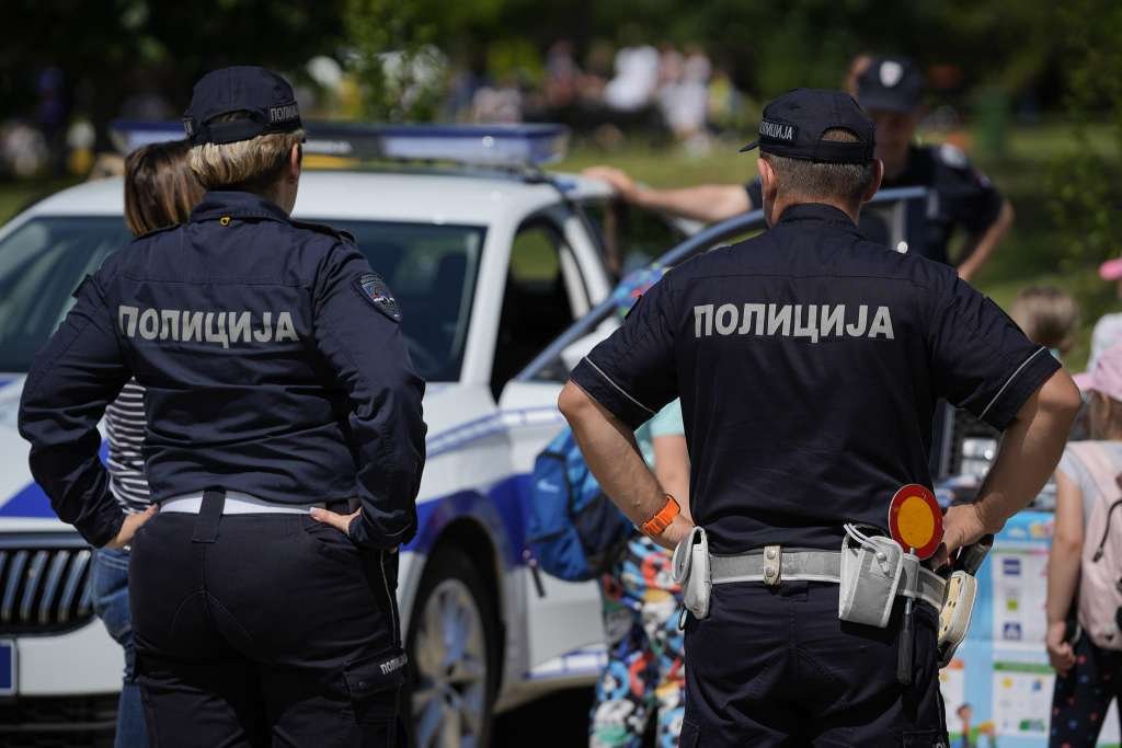 Bosnian woman injured after assaulting police officer in Serbia