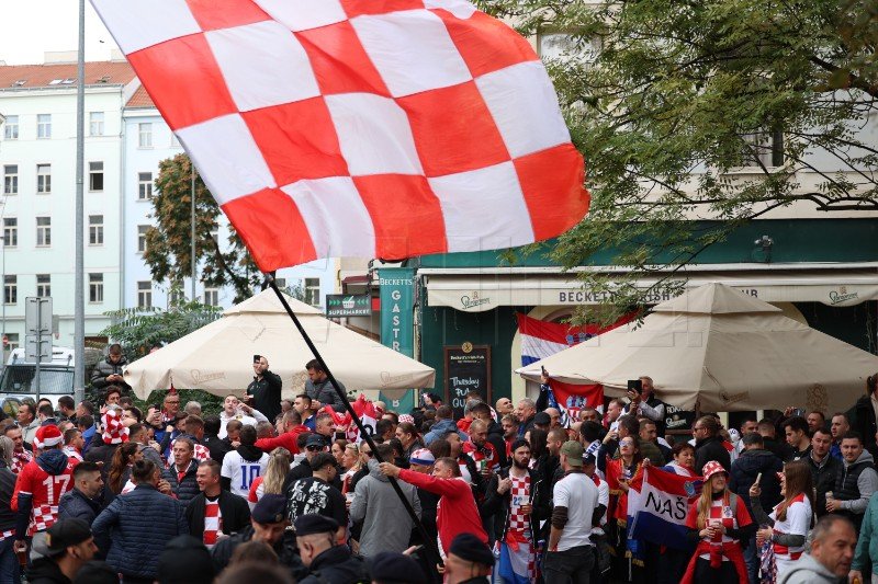 Croatian football fans attacked in Montenegro