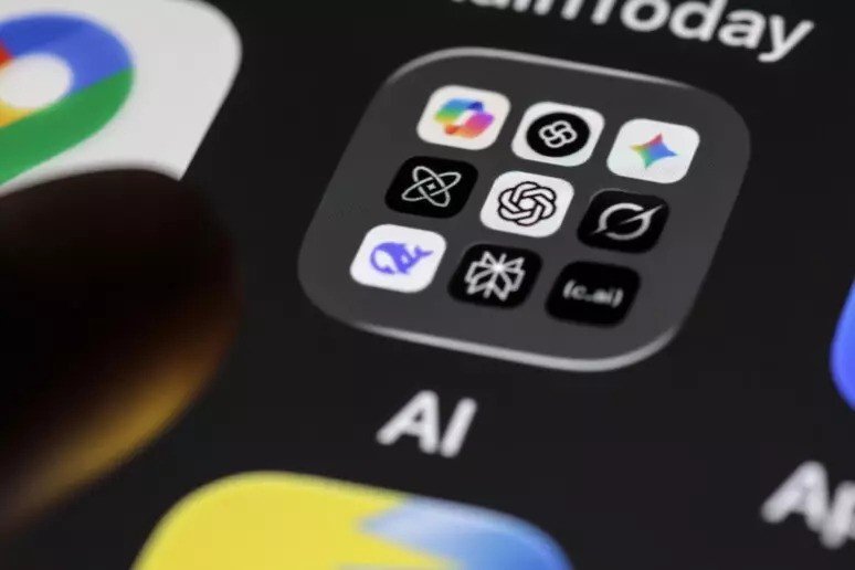 Google debuts next-gen Gemini 3 to billions of users