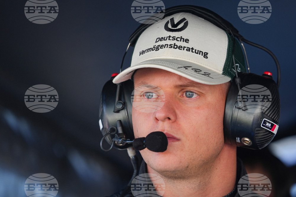 Mick Schumacher disappoints fans