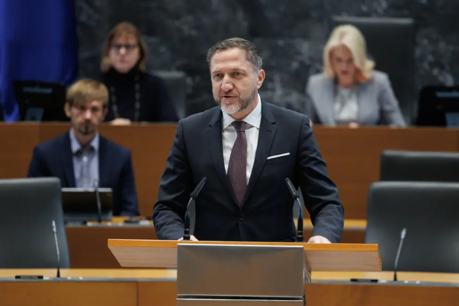 Slovenia approves record 2026-2027 budgets