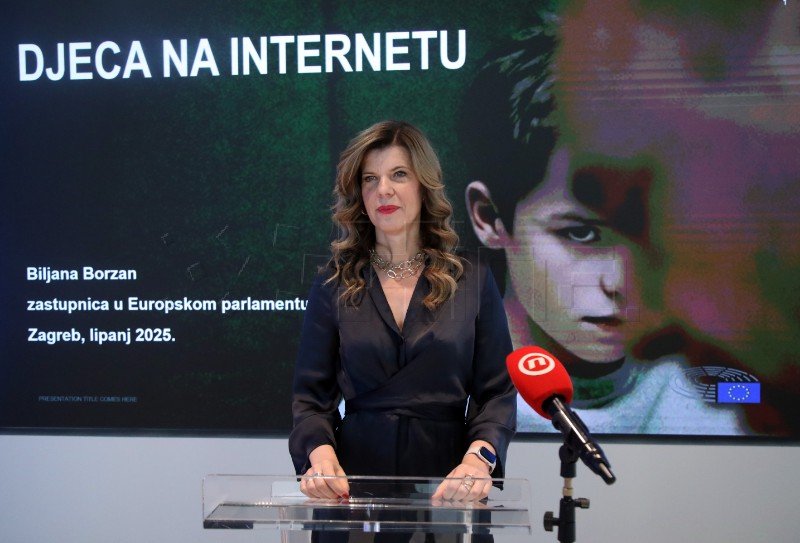 European Parliament proposes 13+ age limit for social media